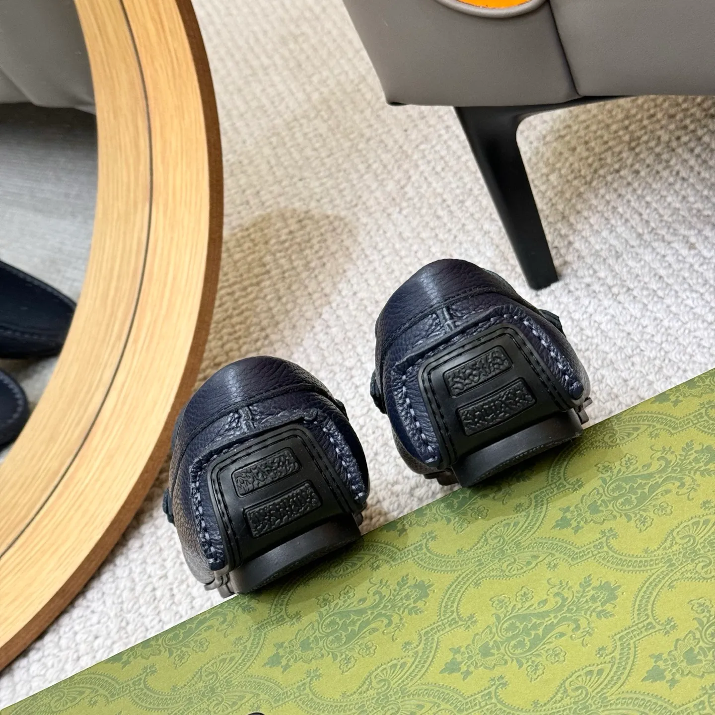 Men's shoes 💰420 (Yangli) Gucci* - the top version of Gucci classic beanie shoes! It is made of imported original cowhide and has a comfortable first layer of sheepskin lining! Original wear-resistant rubber outsole! High quality products! Size 38-46, with shoe dial, cloth bag, card